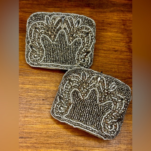 Beautiful Vintage Beaded Shoe Clips - Picture 1 of 10